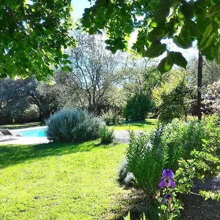 Bed & Breakfast L'escale Provencale 3*